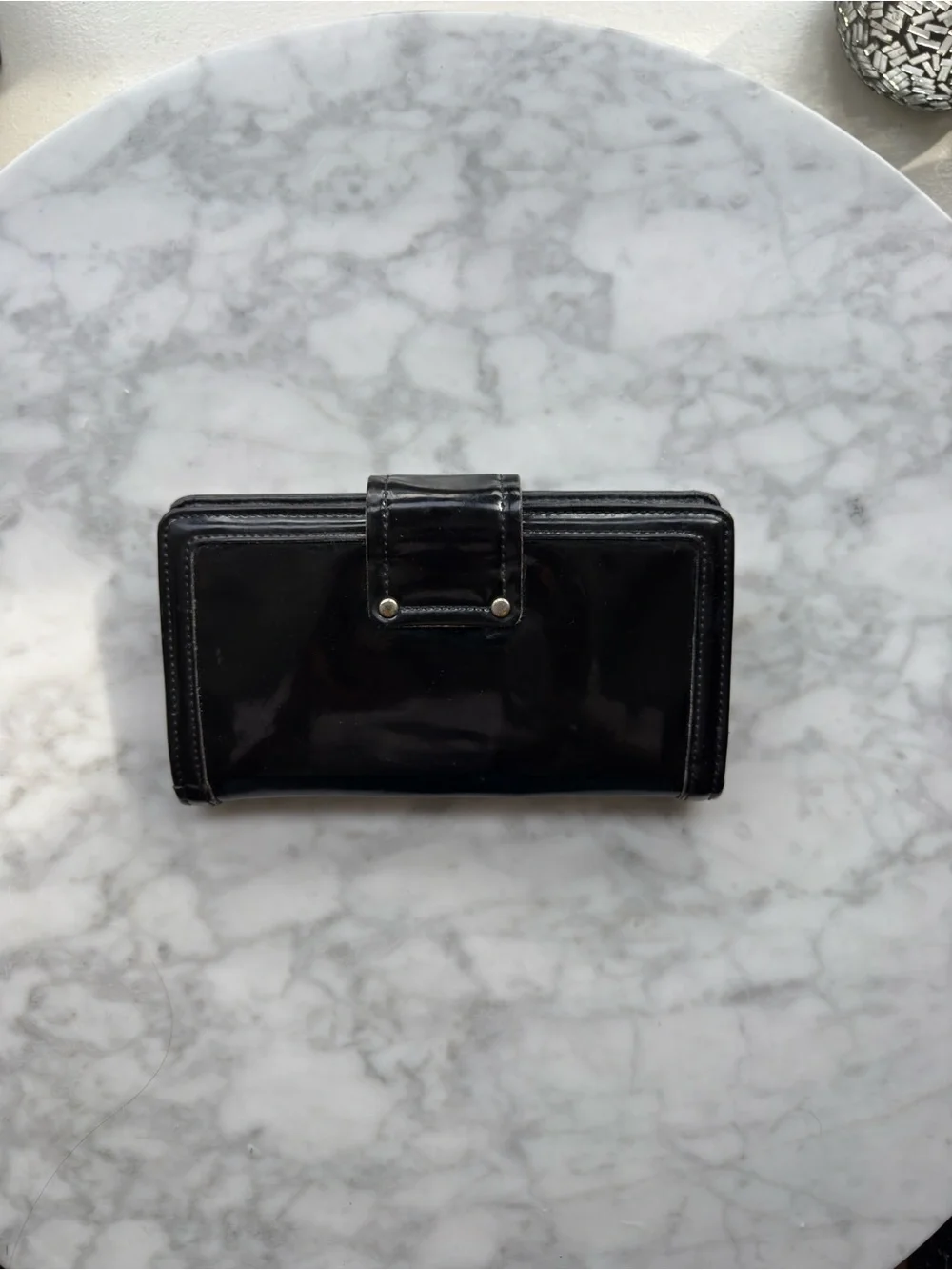 Marc Jacobs Black Patent Leather Snap Wallet (Very good condition) - Picture 2 of 3